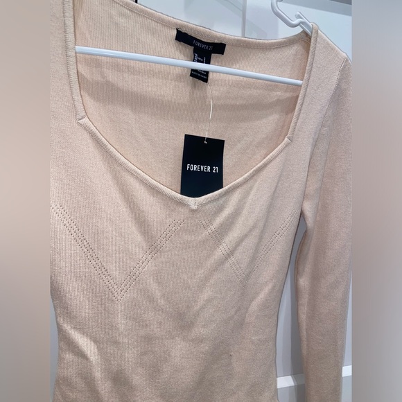 Long sleeve light pink bodysuit - Picture 2 of 2